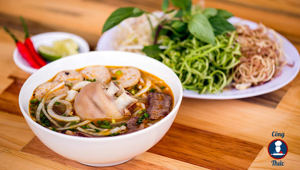 Các nấu bún bò giò heo